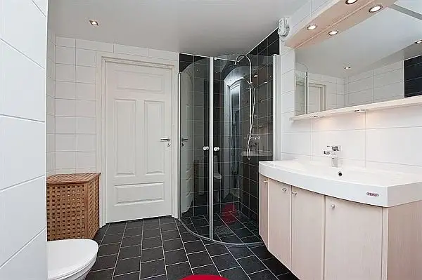family-villa-sale-bath