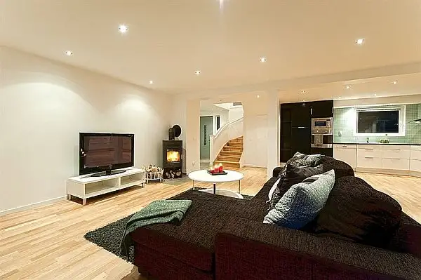 family-villa-sale-tv