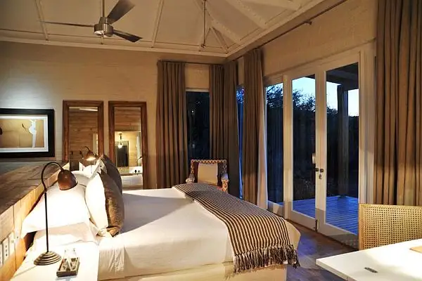 Morukuru-Farm-House-bedroom1