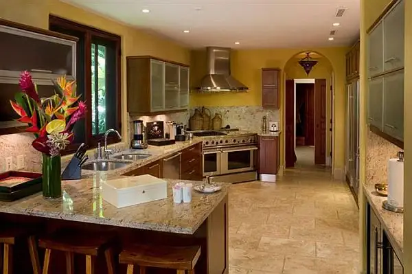 miami-florida-jasmine-villa-kitchen