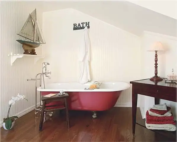 Clawfoot-bathtubs-gerald-sowell