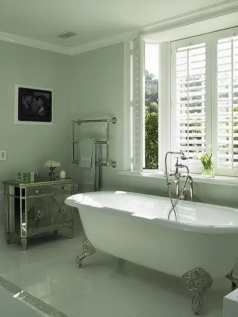 Clawfoot-bathtubs-by-abbott-moon