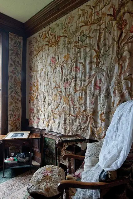 Lullingstone-Castle-interior-design7