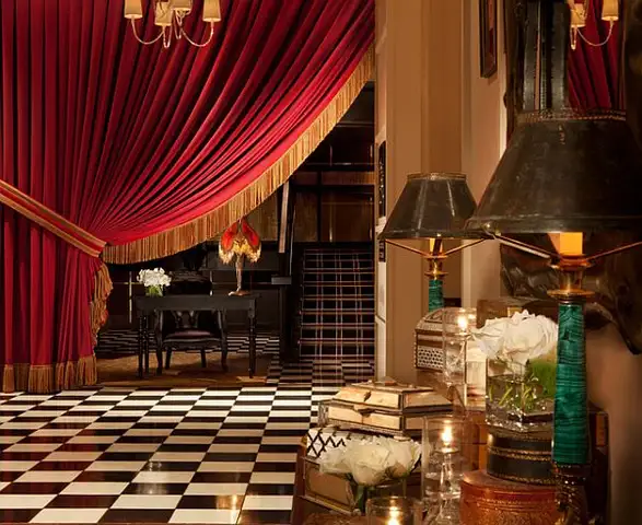 The-Redburry-Hotel-Los-Angeles-Interior-Design1