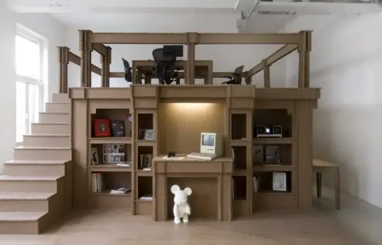 Joost-Van-Bleiswijk-Nothing-Cardboard-Office-1-537x344