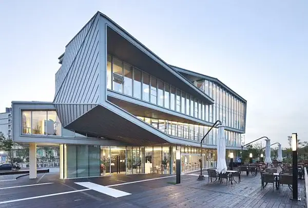 La-cubo-comercial-complex-design