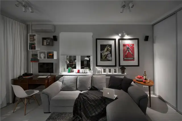 Compact-Bachelor-Haven-in-Moscow-By-Night