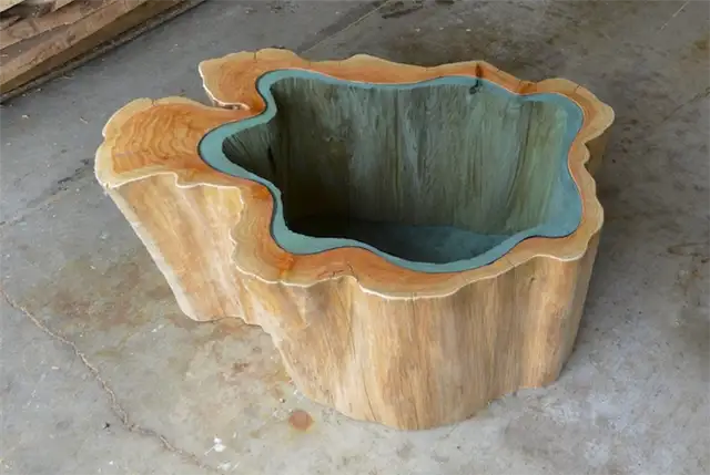 Reclaimed-Wood-Tables-Embedded-with-Glass-Rivers8