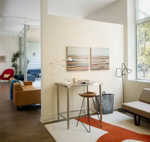 urban-furniture-apartment-keep-clutter-low