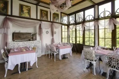 4-brilliant-restaurant-decor-582x385