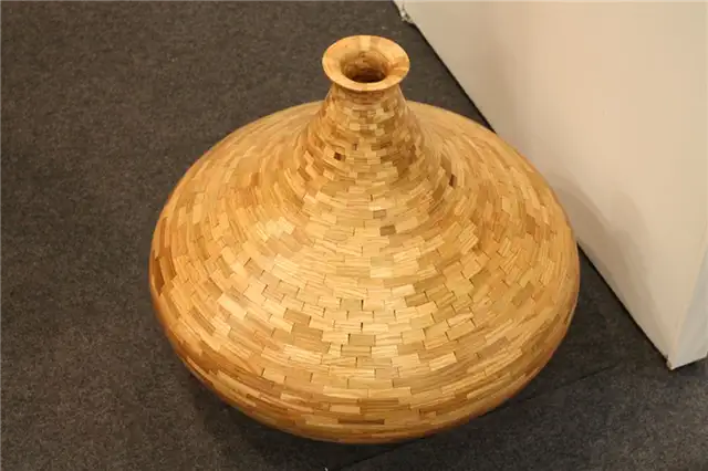 Напольные вазы из ротанга
