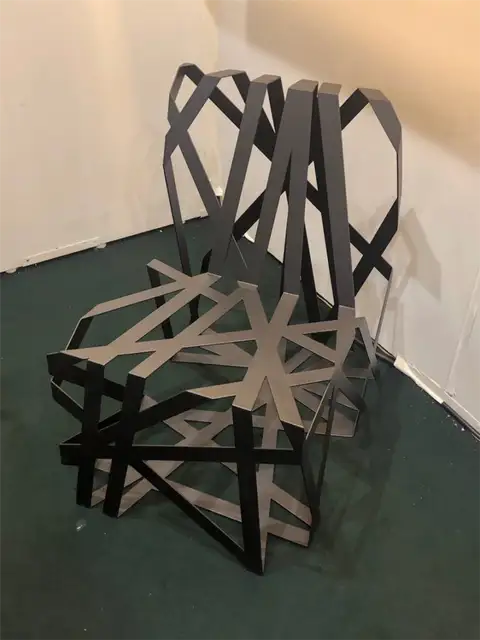 Кресло Ribbon Chair от J Liston Design