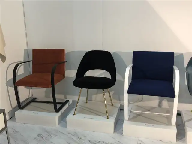 Eames и Knoll Montage Modern