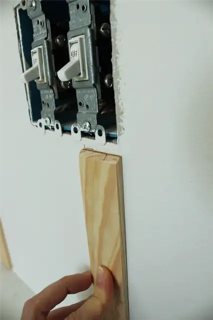 DIY (своими руками) Board and Batten - ближе к розетке