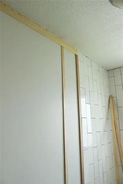 DIY (своими руками) Board and Batten - выровнять