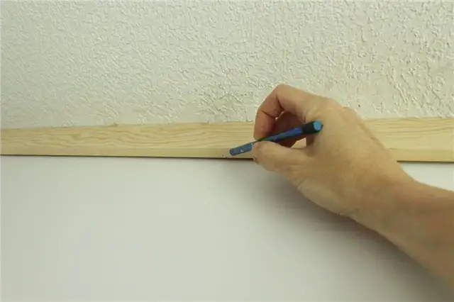 DIY (своими руками) Board and Batten - держите доску