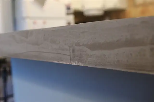 DIY (своими руками)-Concrete-Kitchen-Countertops-sanding-edges