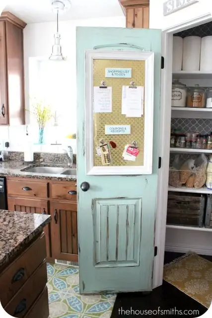 Магнитная организационная доска DIY (своими руками) из рамы, взятой в аренду