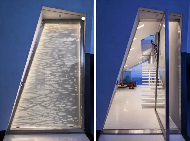Большая поворотная дверь от Patrick Tighe Architecture