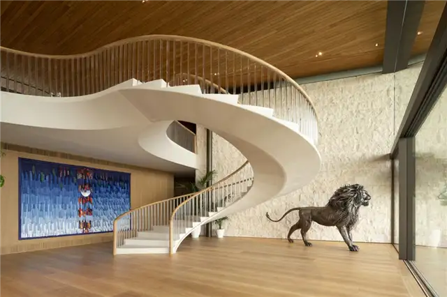 Dolunay Villa Dream Design by Foster + Partners - винтовая лестница