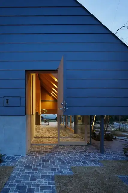 Вход в дом Eaves House by mA-style architects