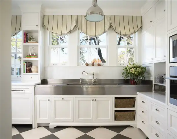 Francis_svc_pantry