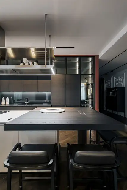 Современная кухня Kiev Diamond Hill Apartment