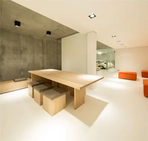 Huizen-modern-country-home-basement-bar