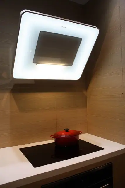 Угловая вытяжка Miele