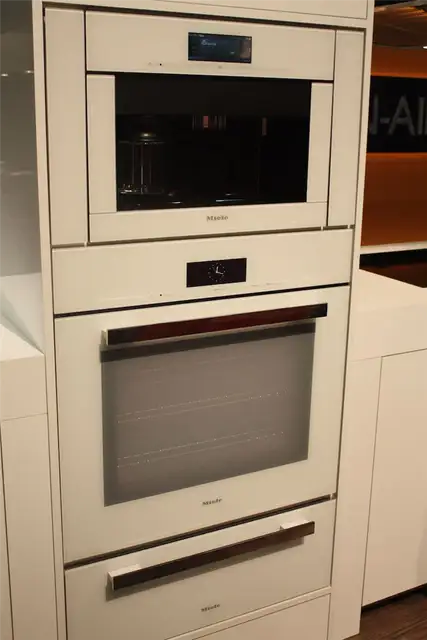 Духовые шкафы Miele белый дизайн