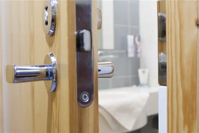 Дверные замки для ванной комнаты