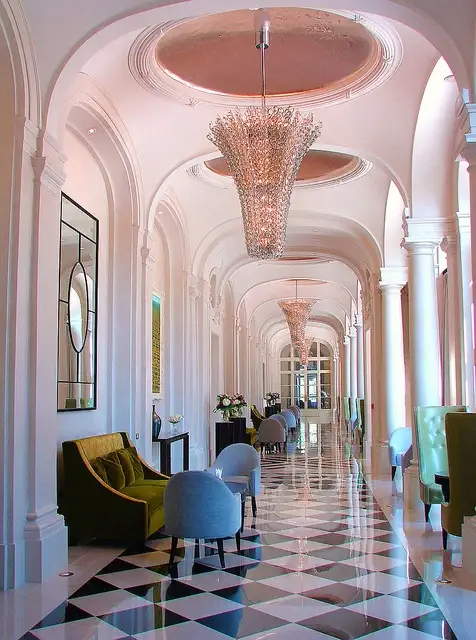 Trianon-Palace-Entrance-Hall