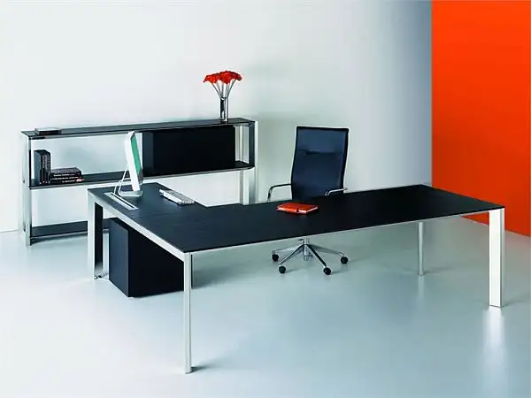 desk-directional-giano