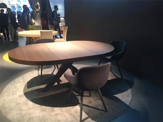 Круглый обеденный стол Calligaris со стульями Igloo