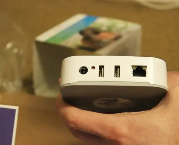 Как настроить концентратор SmartThings - извлеките концентратор из коробки