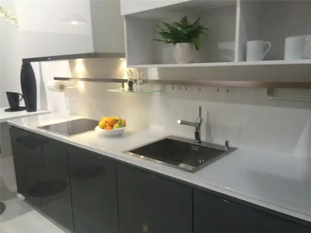 Кухонная мойка с одной раковиной