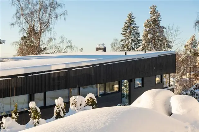 Вилла Fjeldhøi от MORFEUS arkitekter вид сбоку