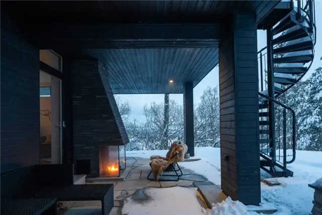 Камин Villa Fjeldhøi by MORFEUS arkitekter