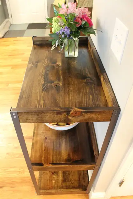 DIY (своими руками) Industrial Rolling Cart - морилка для дерева цвета темного ореха