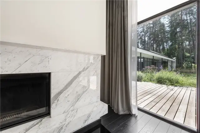 Мраморные акценты на стенах ArchLAB studio