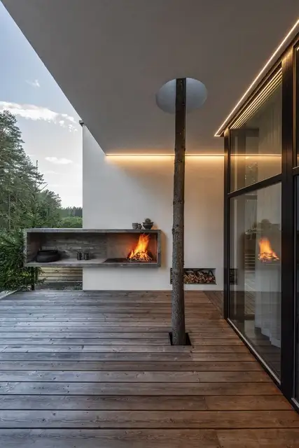 Небольшая каминная зона для открытой веранды ArchLAB studio
