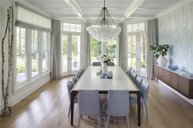 Hamptons Home Decor by Jessica Shaw Turett Collaborative - столовая