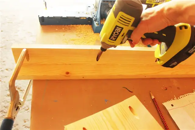 DIY (своими руками) Desk with Shelf Hairpin Legs - вставьте шурупы в пять карманов