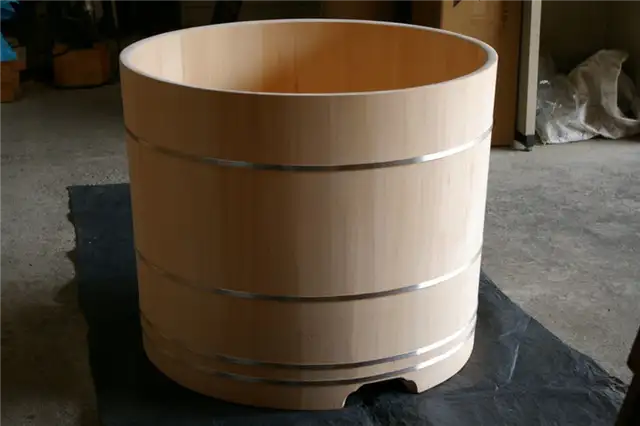 Деревянная ванна в стиле Bartok Design