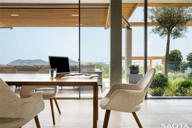 SAOTA House In Mallorca, Испания - столовая