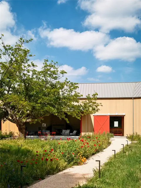 Napa Barn - Архитектурное бюро Anderson Architects - дорожка