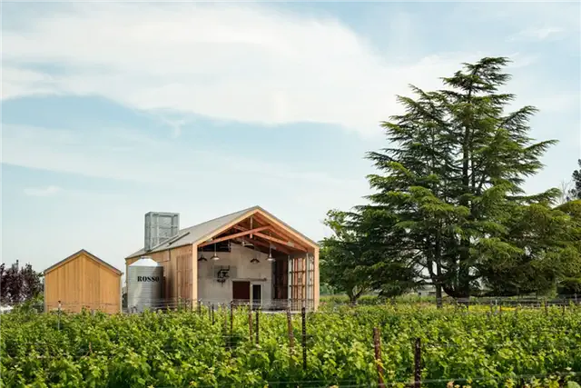 Napa Bar n-Architecture by Anderson Architect s-valley