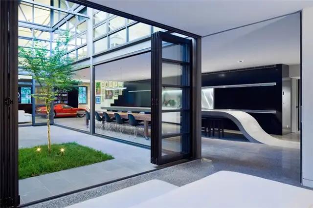 Corben Architects Warehouse conversion бетонный полированный пол