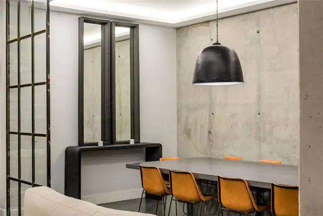 Декор столовой в доме Residencial III