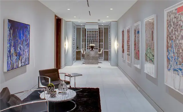 Hollywood-Mansion-Oriole-Way-McClean-Bathroom-hallway